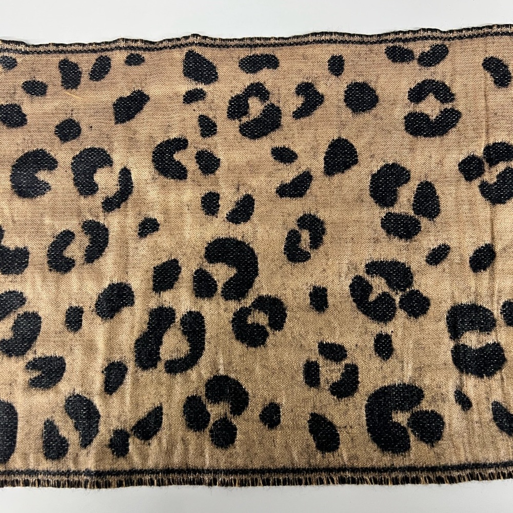 Reversible Leopard Print Scarf - Picture 8 of 8